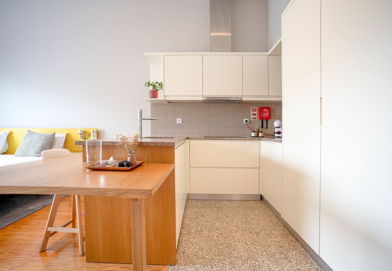 Estudio en Oporto - Santa Catarina Studio - with garden view