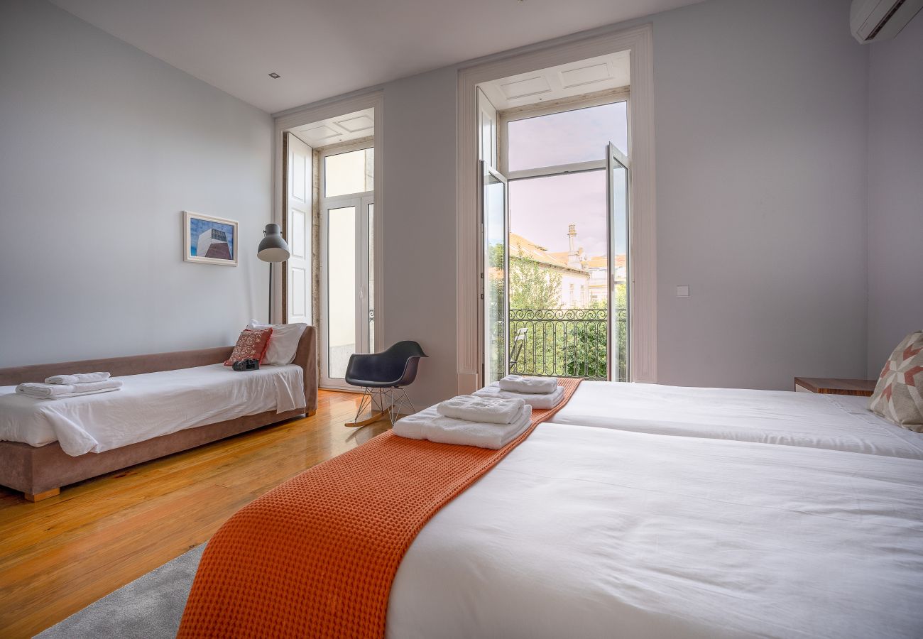 Studio à Porto - São Nicolau - Studio wtih balcony and garden view