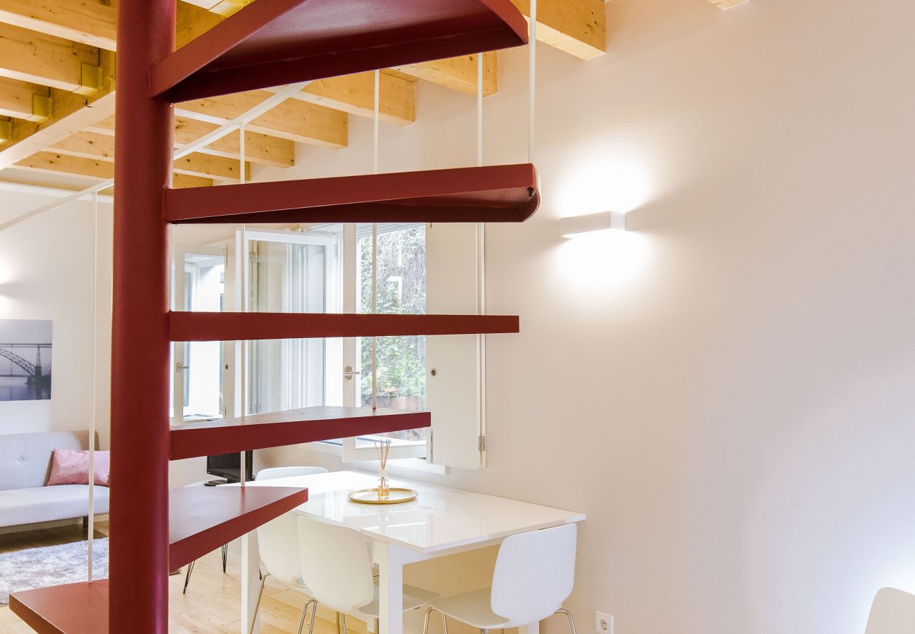 Apartamento em Porto - São João - Duplex apartment with terrace