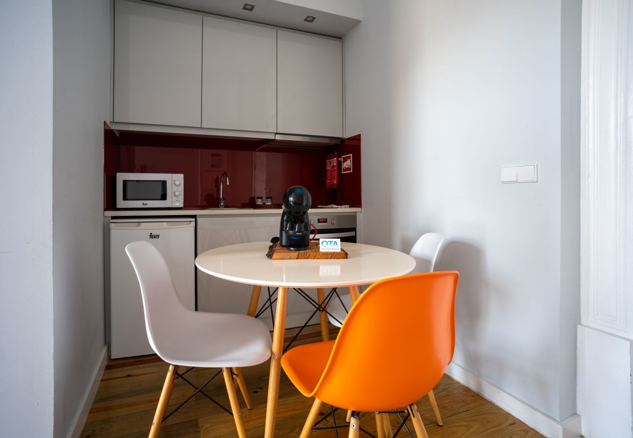 Studio in Porto - São Nicolau - Studio wtih balcony and garden view