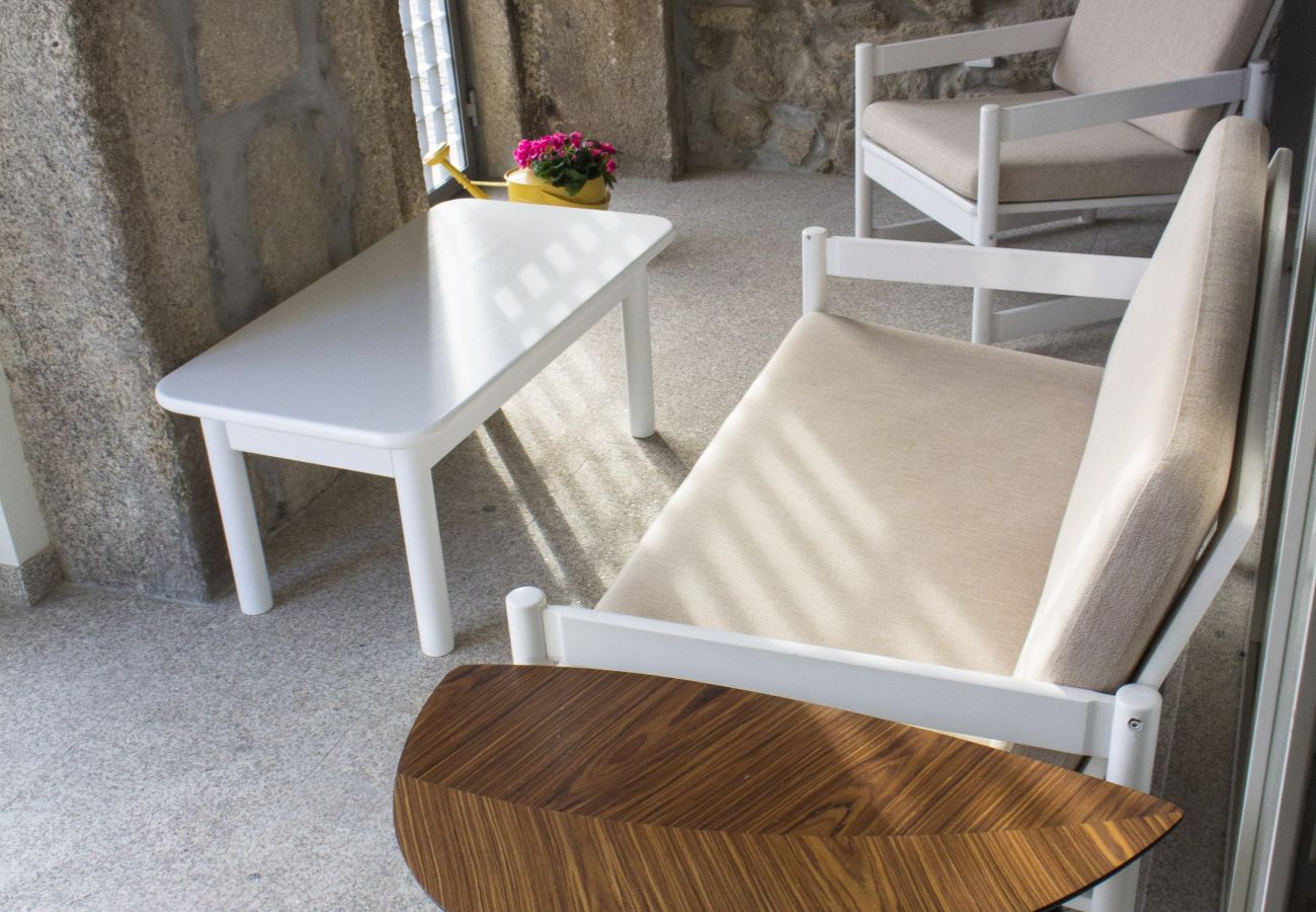 Studio in Porto - D. Maria Pia - River View Open Space Apartment